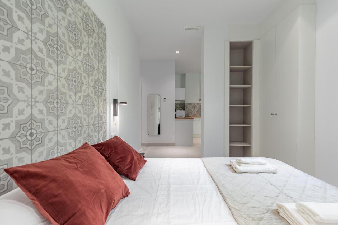Chic & Comfortable Apartment, Private Terrace Valencia Eksteriør bilde