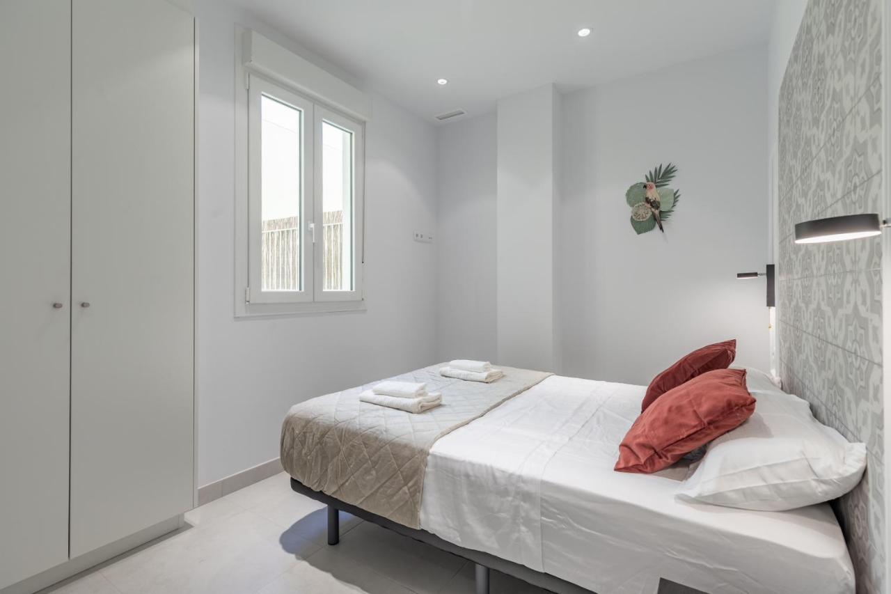Chic & Comfortable Apartment, Private Terrace Valencia Eksteriør bilde